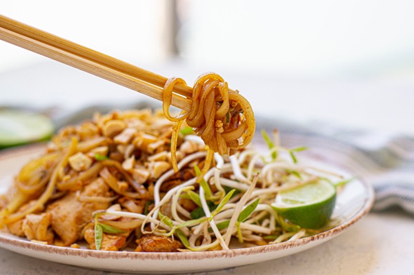 Pad Thai: Origine, ricetta e curiosità