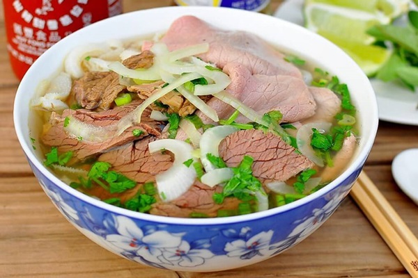 La zuppa Pho in Vietnam: storia e dove mangiarla?