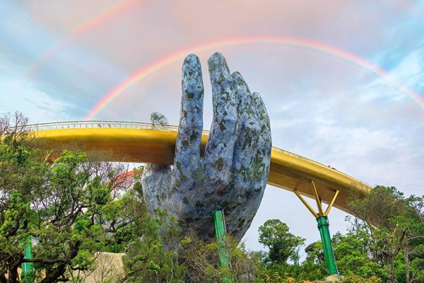 Ponte Dorato (Golden Bridge) – il nuovo simbolo del Vietnam