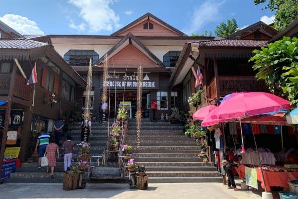 Bangkok - Chiang Rai - arrivo - Triangolo d'oro, Museo dell'oppio, Mae Sai, Minoranze etniche