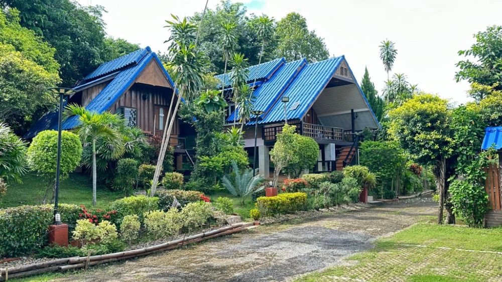 Banphumontalang resort