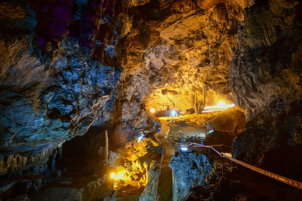 grotta del vietnam nguom ngao